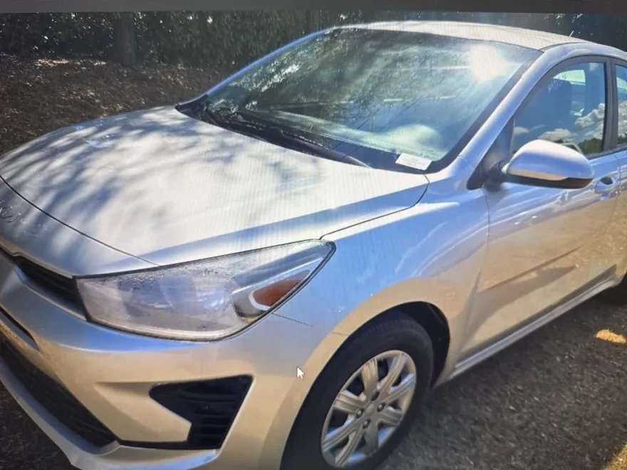 2022 Kia Rio S photo 1