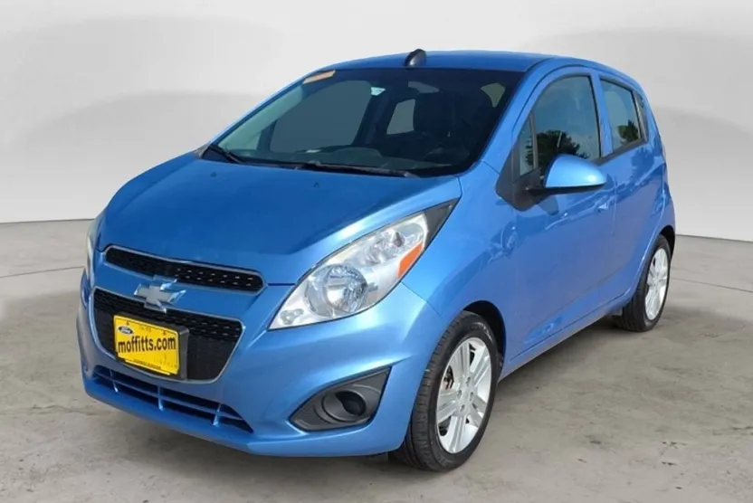 2015 Chevrolet Spark 1LT photo 1