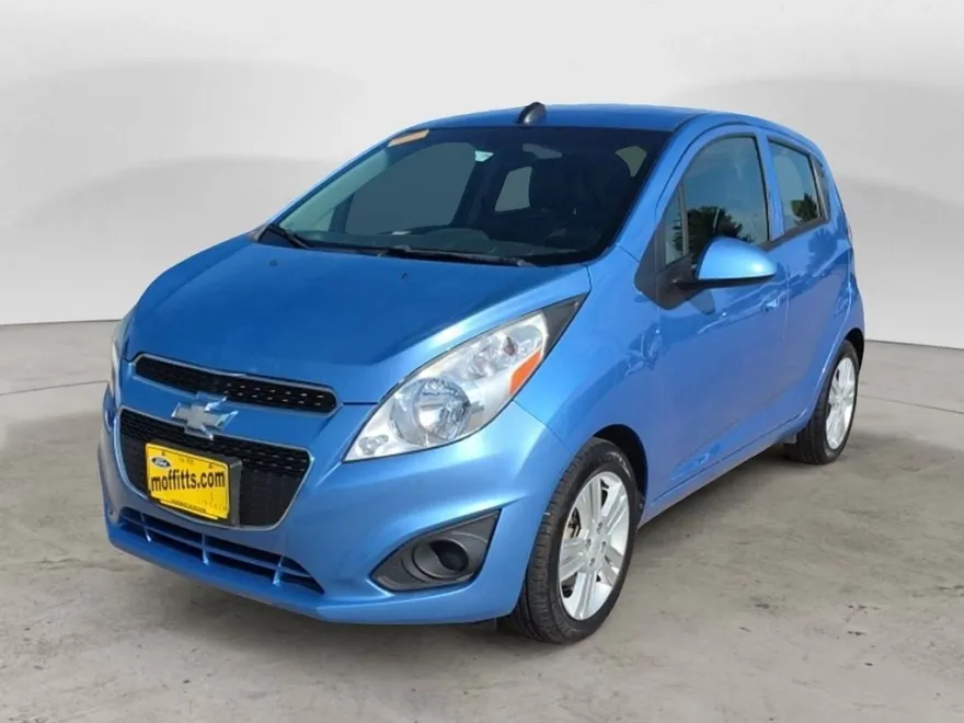 2015 Chevrolet Spark 1LT photo 1