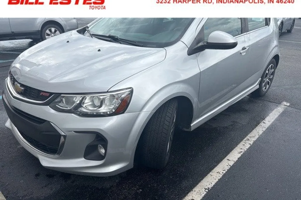 2017 Chevrolet Sonic LT photo 1