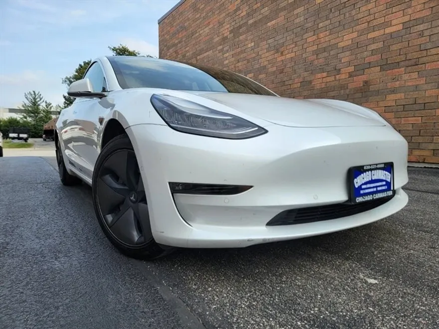 2018 Tesla Model 3 Long Range photo 1