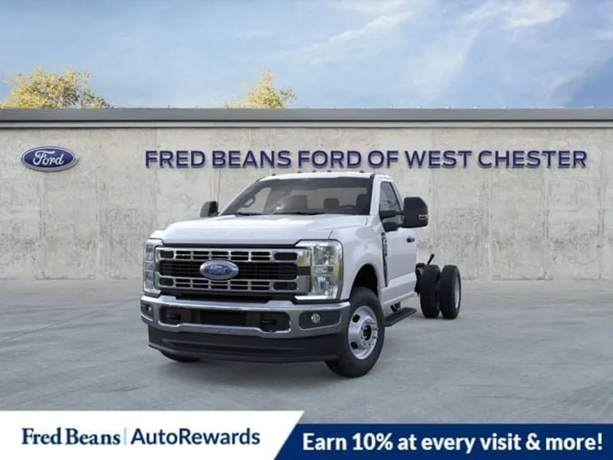 2025 Ford F-350 XL photo 1