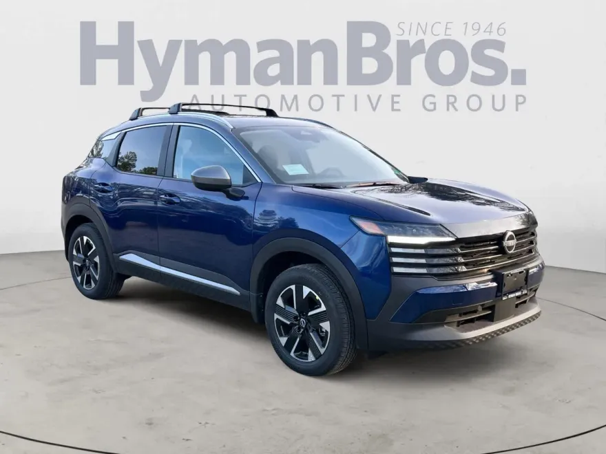2025 Nissan Kicks SV photo 1