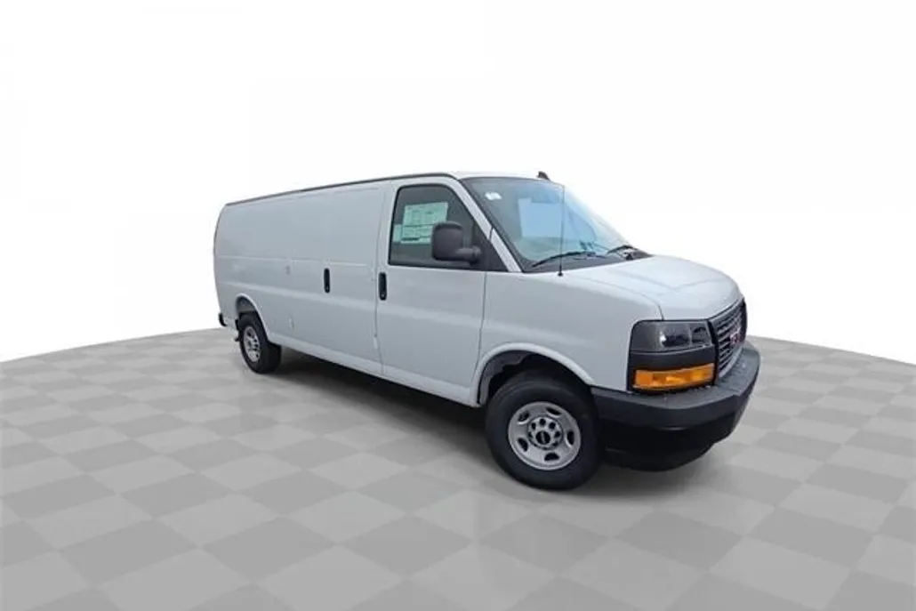 2025 Gmc Savana Cargo 3500 photo 1