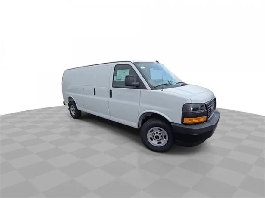 2025 Gmc Savana Cargo 3500 photo 1