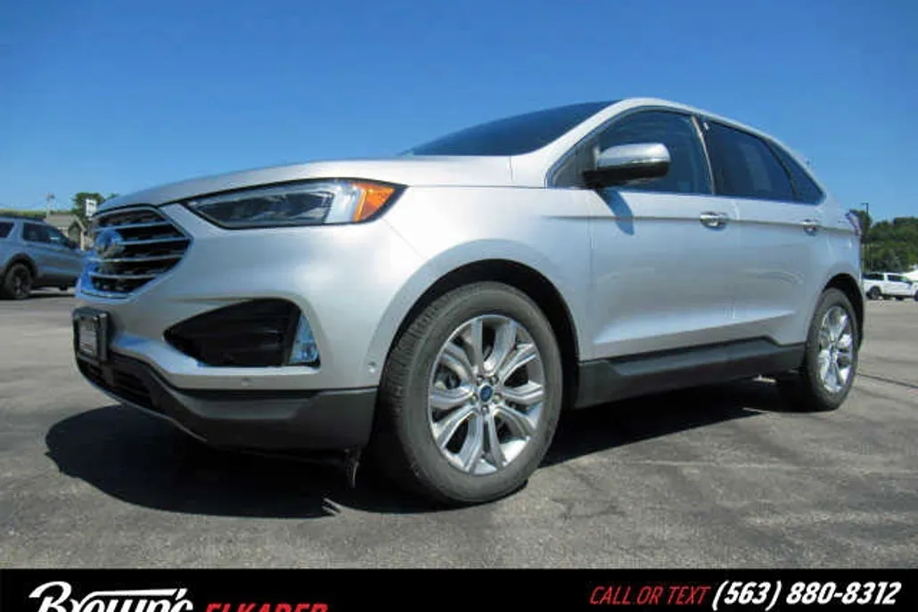 2019 Ford Edge Titanium photo 1