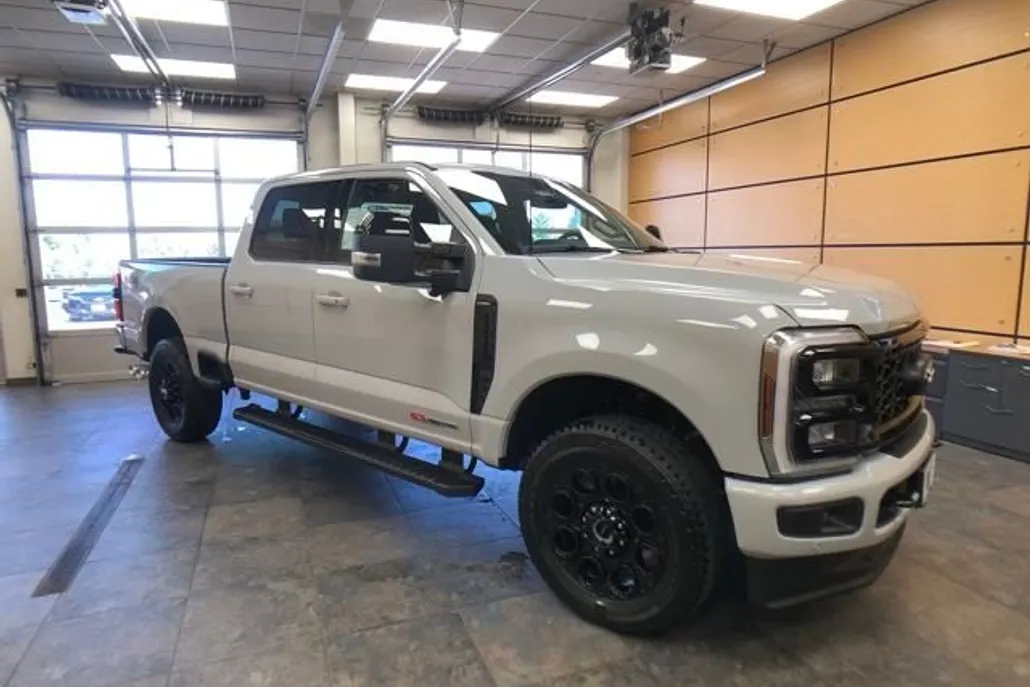 2026 Ford F-350 photo 1