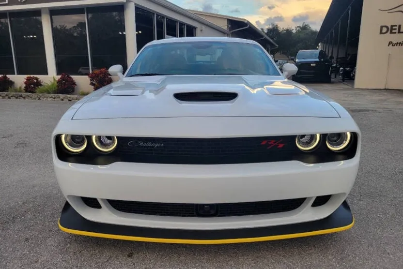 2023 Dodge Challenger R/T Scat Pack photo 1