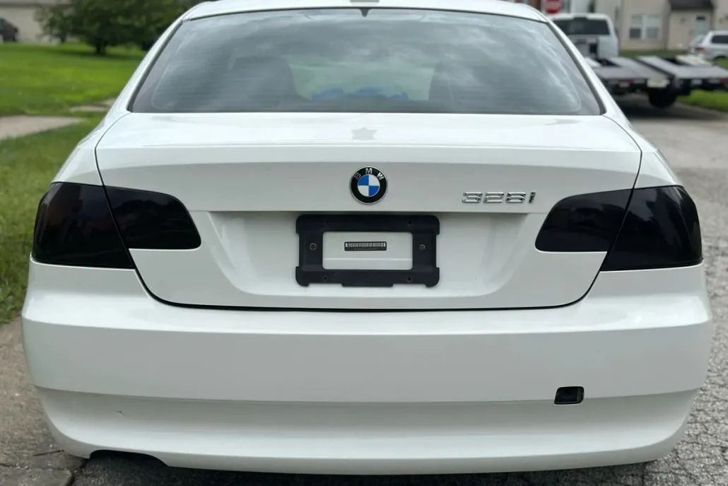2010 Bmw 328i 3-series photo 1