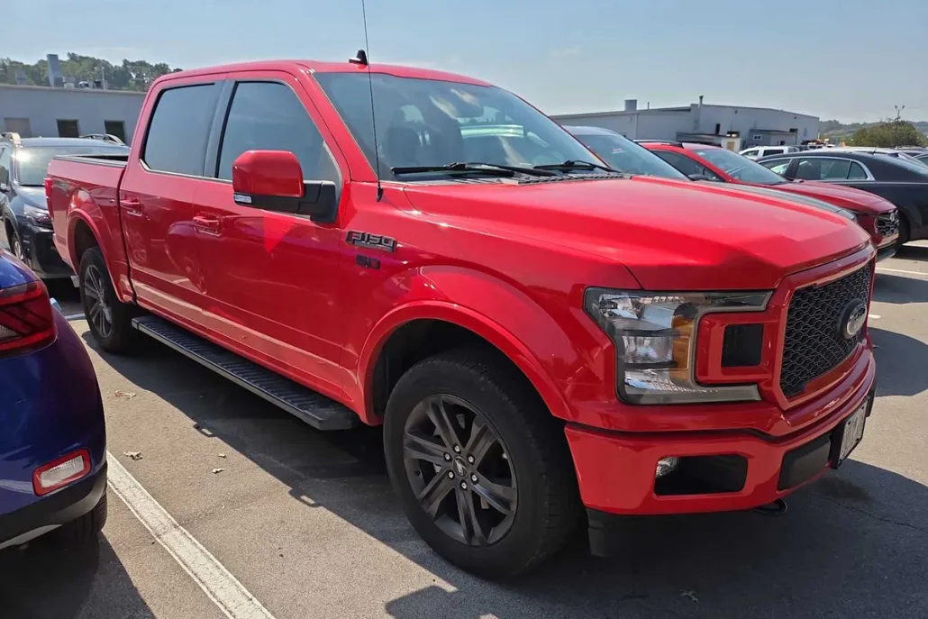 2019 Ford F-150 Lariat photo 1