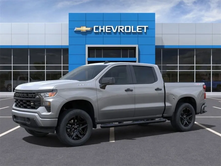 2025 Chevrolet Silverado 1500 Custom photo 1