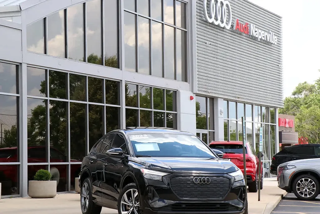2023 Audi Q4 E-tron Sportback Premium Plus photo 1