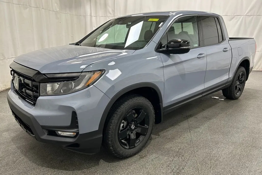 2026 Honda Ridgeline Black Edition photo 1