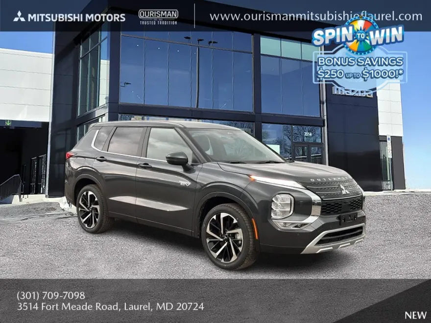 2025 Mitsubishi Outlander SE photo 1