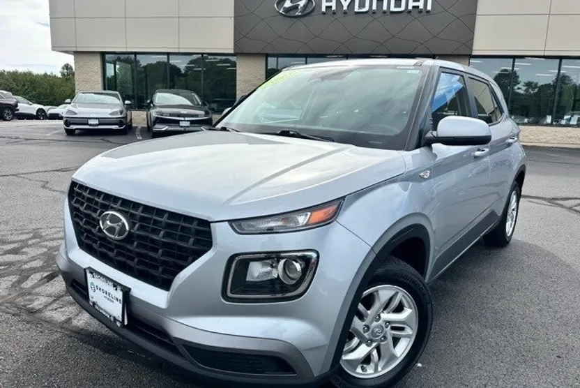 2023 Hyundai Venue SE photo 1