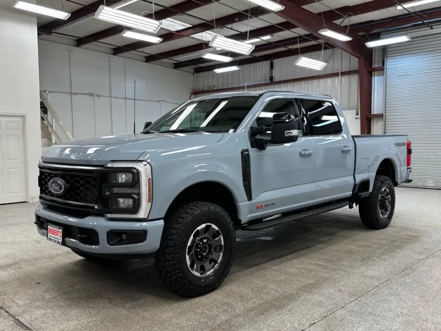 2024 Ford F-250 Lariat photo 1