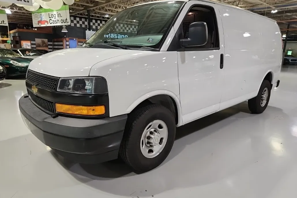 2020 Chevrolet Express 3500 Work Van photo 1