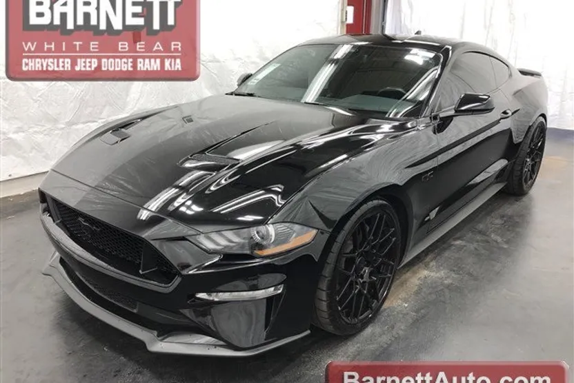 2022 Ford Mustang GT photo 1