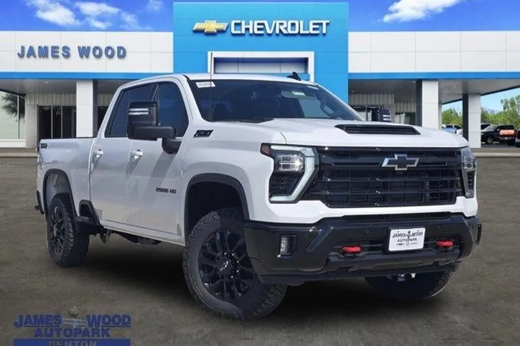 2025 Chevrolet Silverado 2500HD LT photo 1