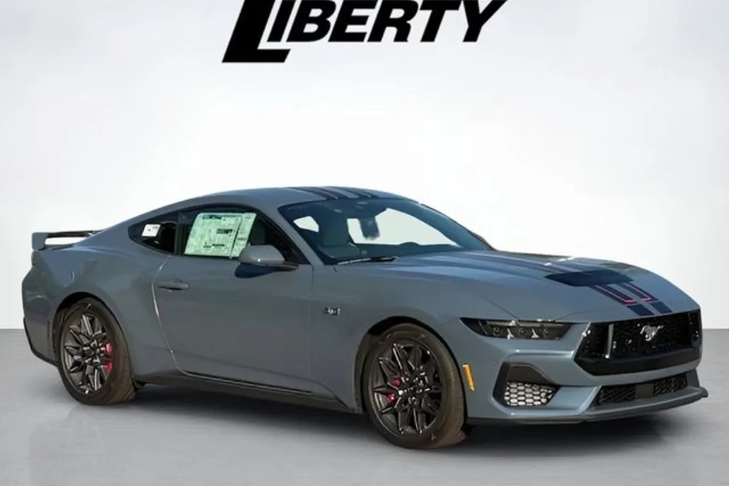 2025 Ford Mustang GT Premium photo 1