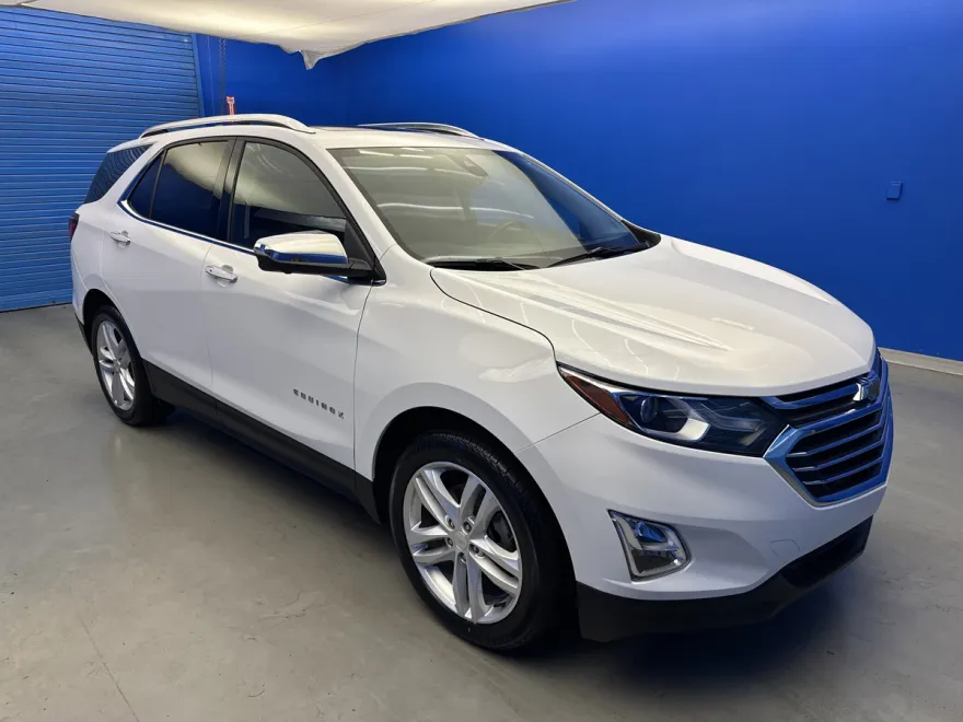 2020 Chevrolet Equinox Premier photo 1