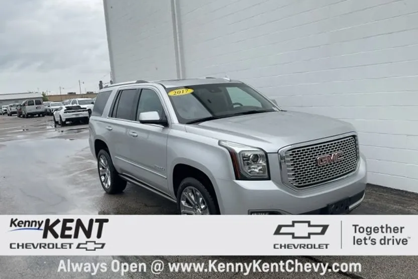 2017 Gmc Yukon Denali photo 1