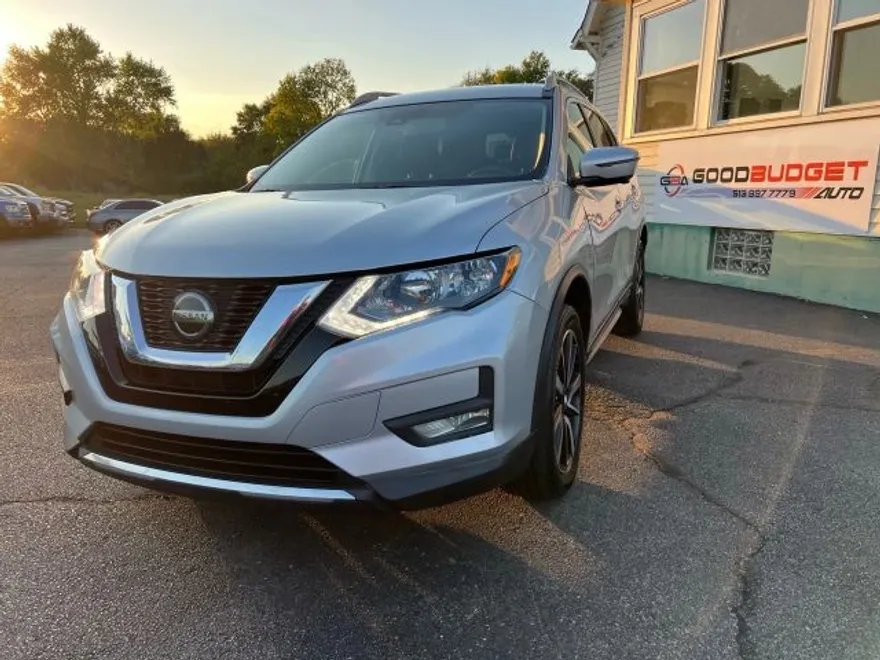 2020 Nissan Rogue SL photo 1