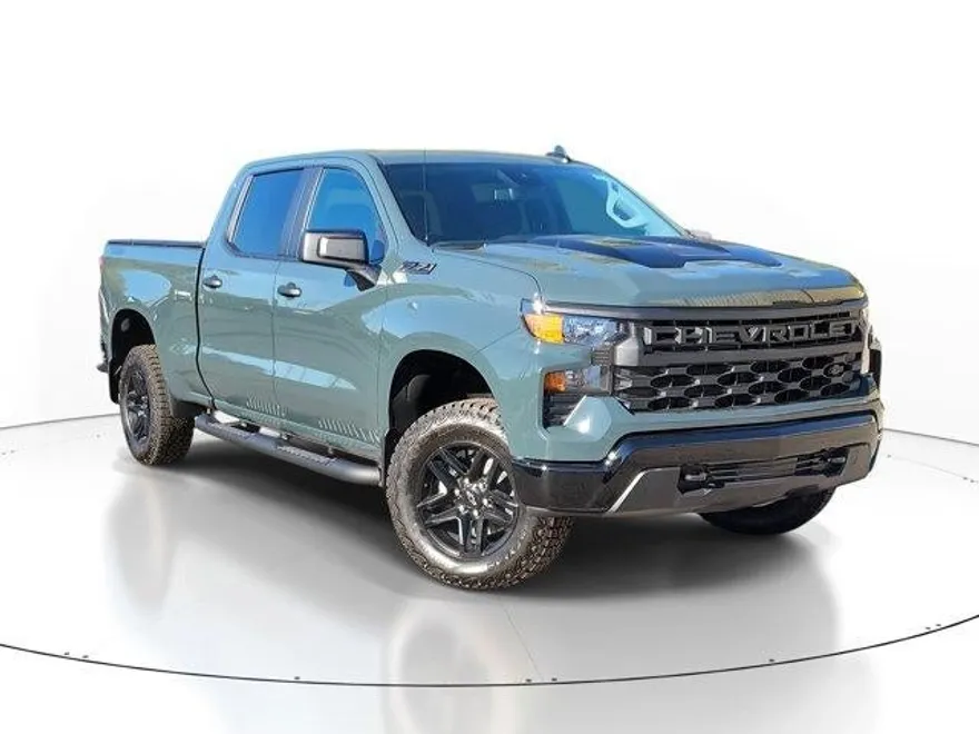 2026 Chevrolet Silverado 1500 Custom Trail Boss photo 1