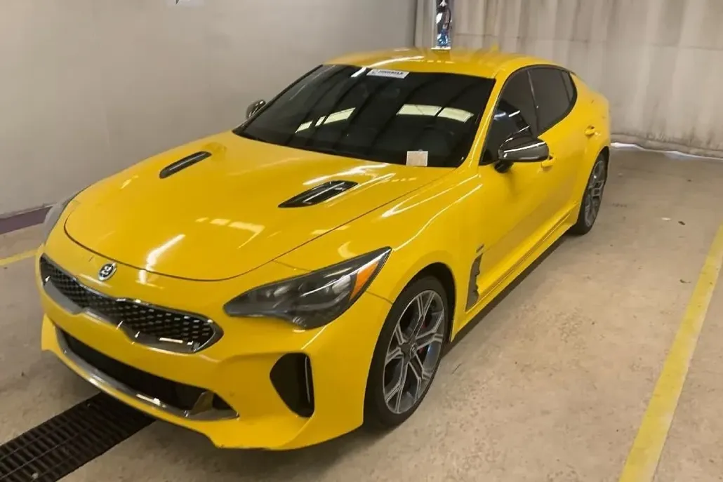 2018 Kia Stinger GT photo 1