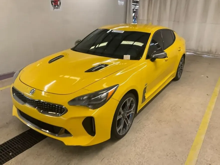 2018 Kia Stinger GT photo 1