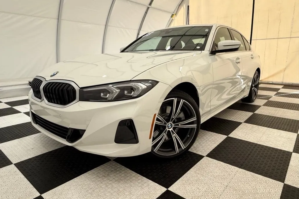 2024 Bmw 330i xDrive photo 1