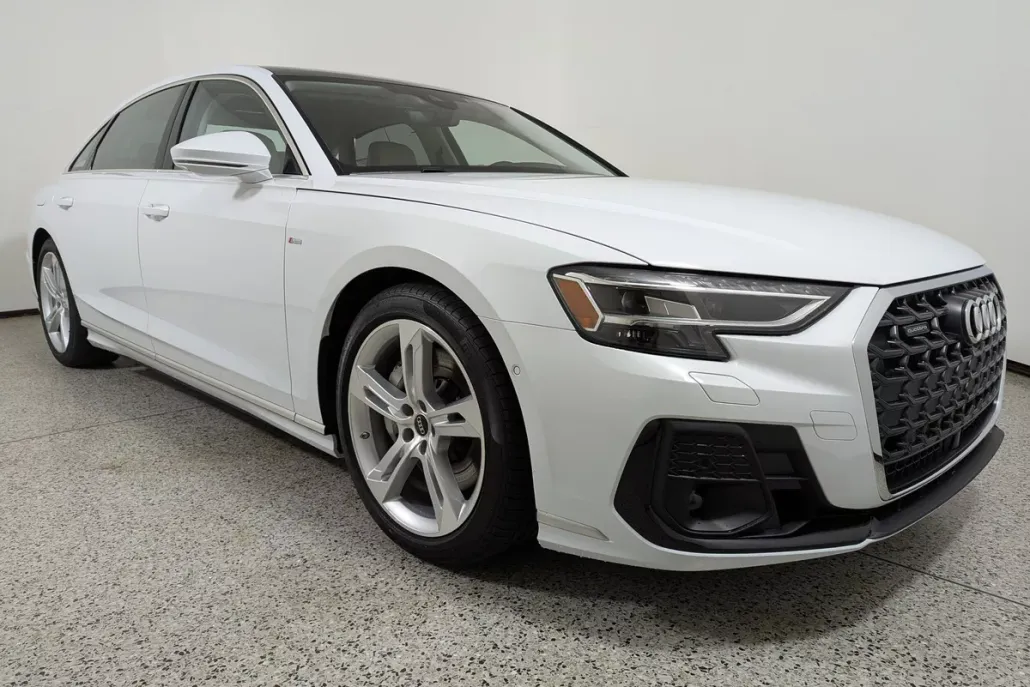 2025 Audi A8 L Quattro 55 photo 1