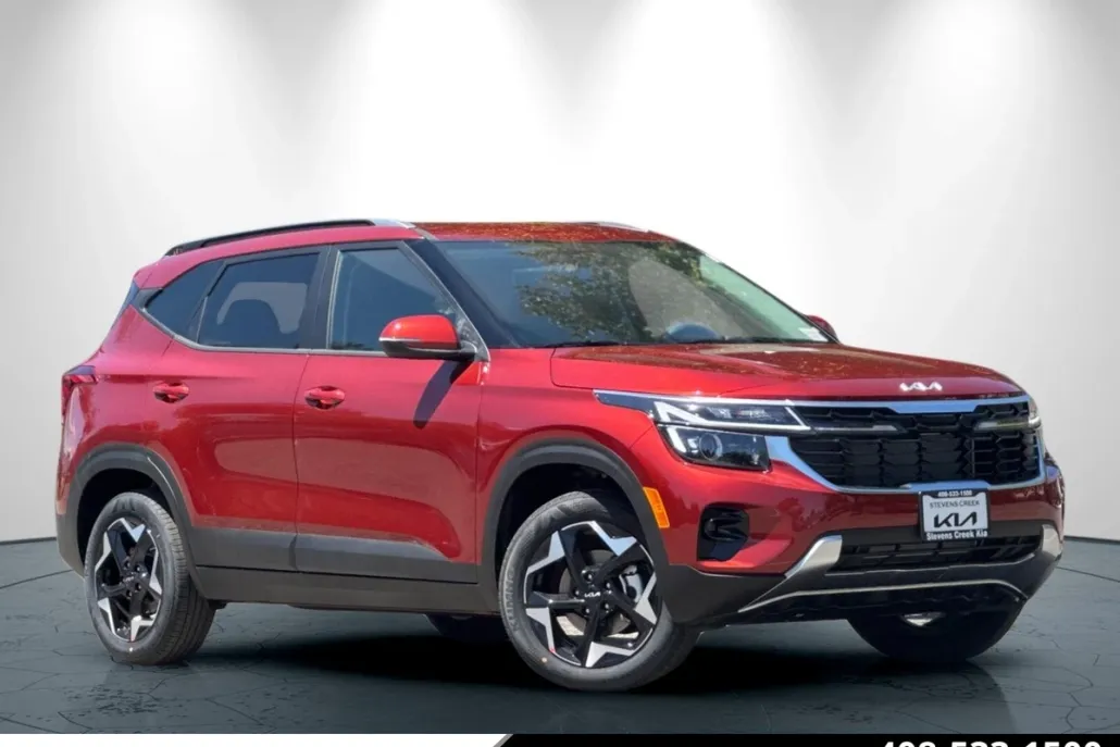 2025 Kia Seltos S photo 1