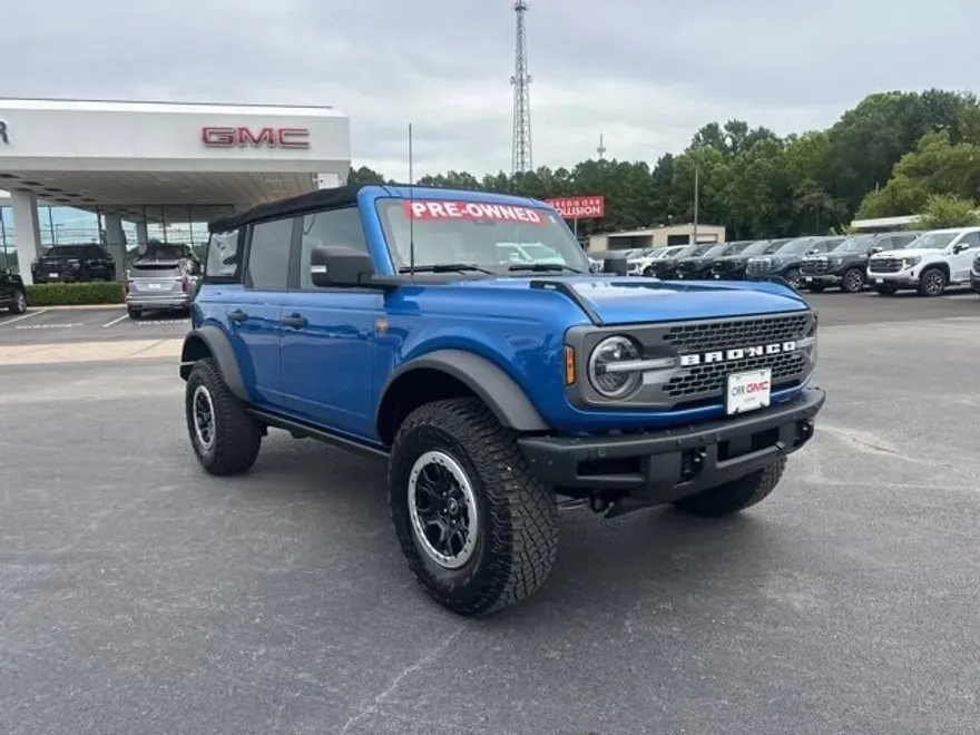 2022 Ford Bronco Badlands photo 1