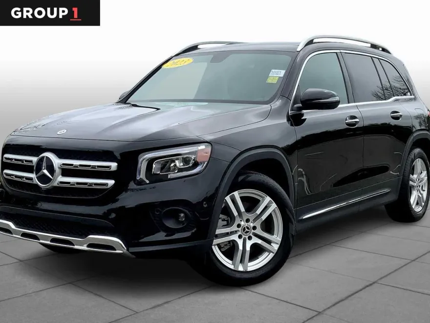2023 Mercedes Benz GLB 250 4MATIC photo 1