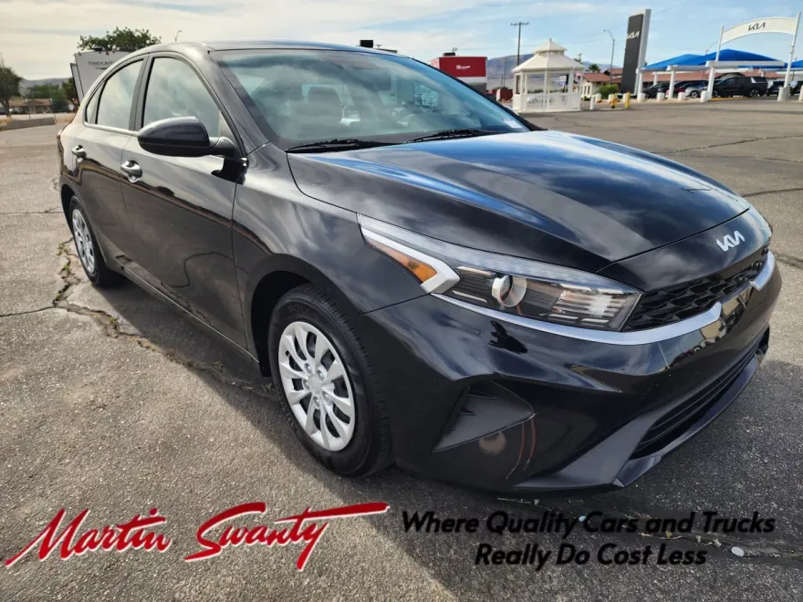 2024 Kia Forte LX photo 1