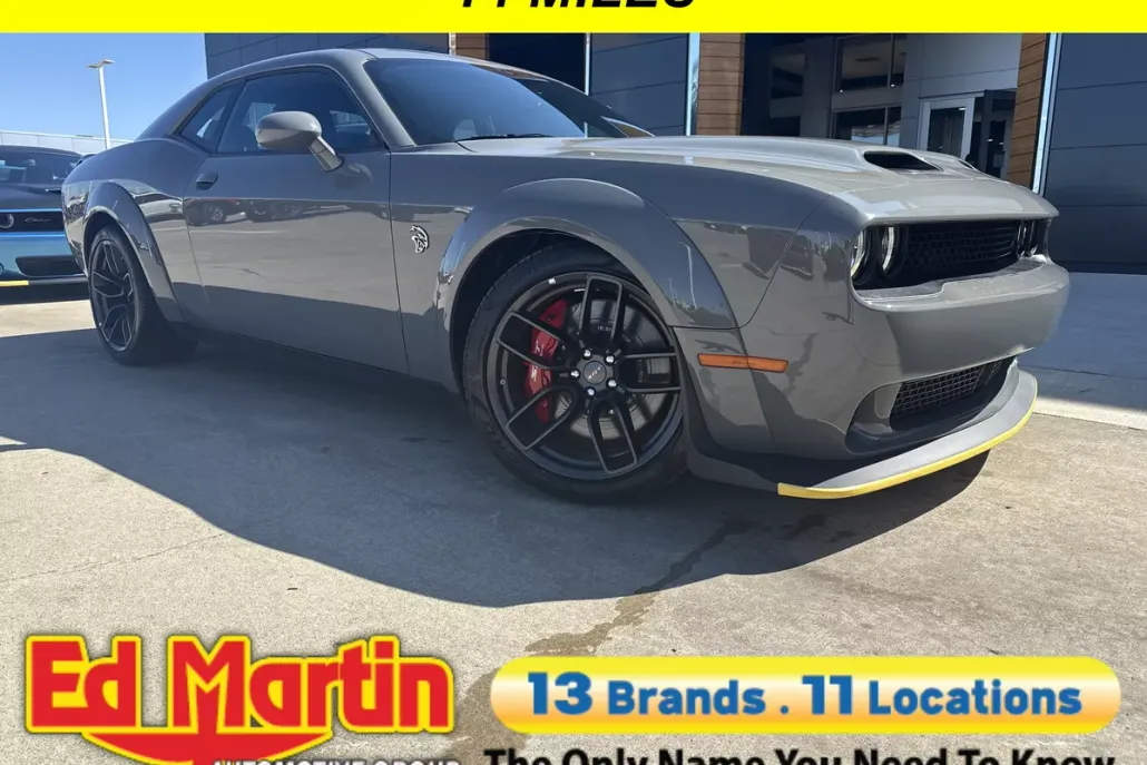 2023 Dodge Challenger SRT8 Hellcat Widebody photo 1