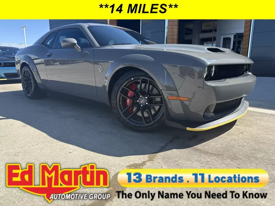 2023 Dodge Challenger SRT8 Hellcat Widebody photo 1