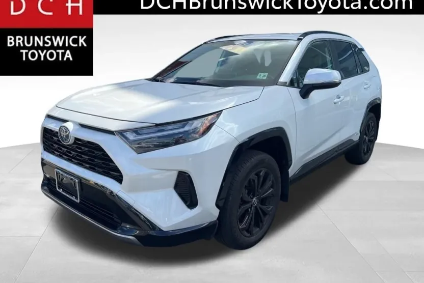 2023 Toyota RAV4 Hybrid SE photo 1