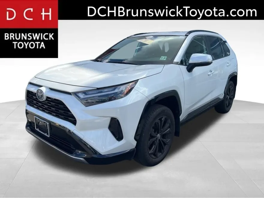 2023 Toyota RAV4 Hybrid SE photo 1