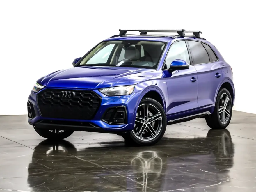 2022 Audi Q5 S line Prestige 55 TFSI Premium photo 1