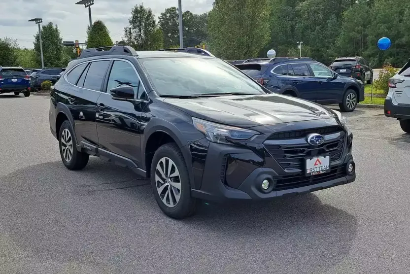 2025 Subaru Outback Premium photo 1