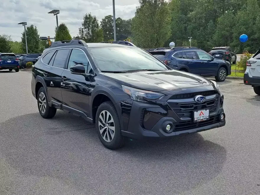 2025 Subaru Outback Premium photo 1
