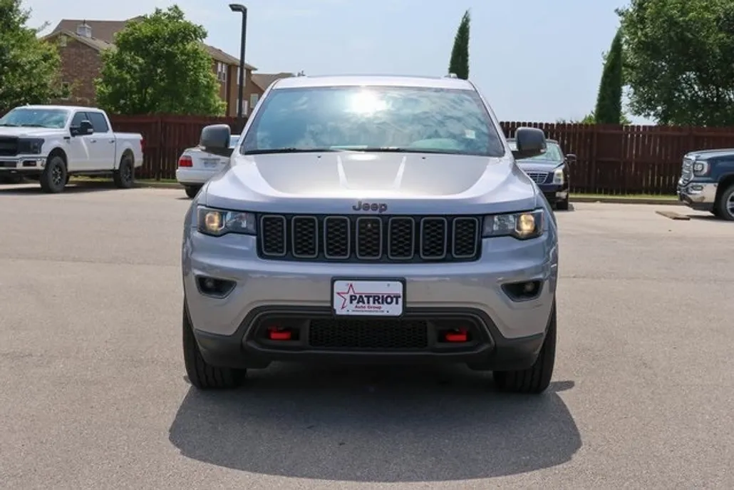 2021 Jeep Grand Cherokee Trailhawk photo 1
