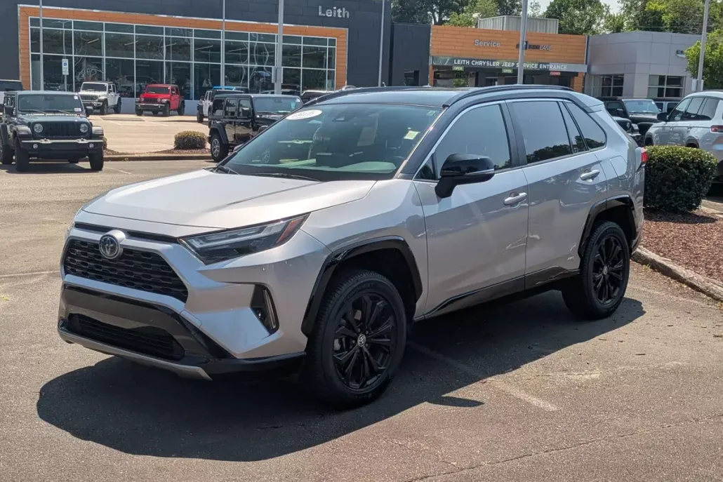 2023 Toyota RAV4 Hybrid XSE photo 1