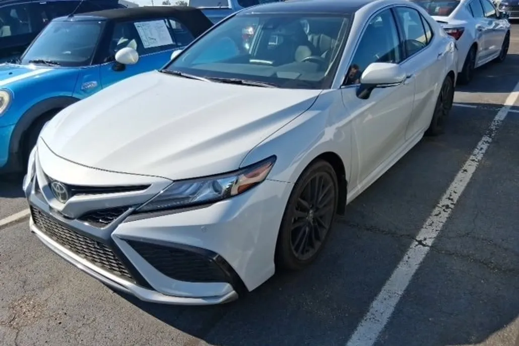 2023 Toyota Camry XSE photo 1