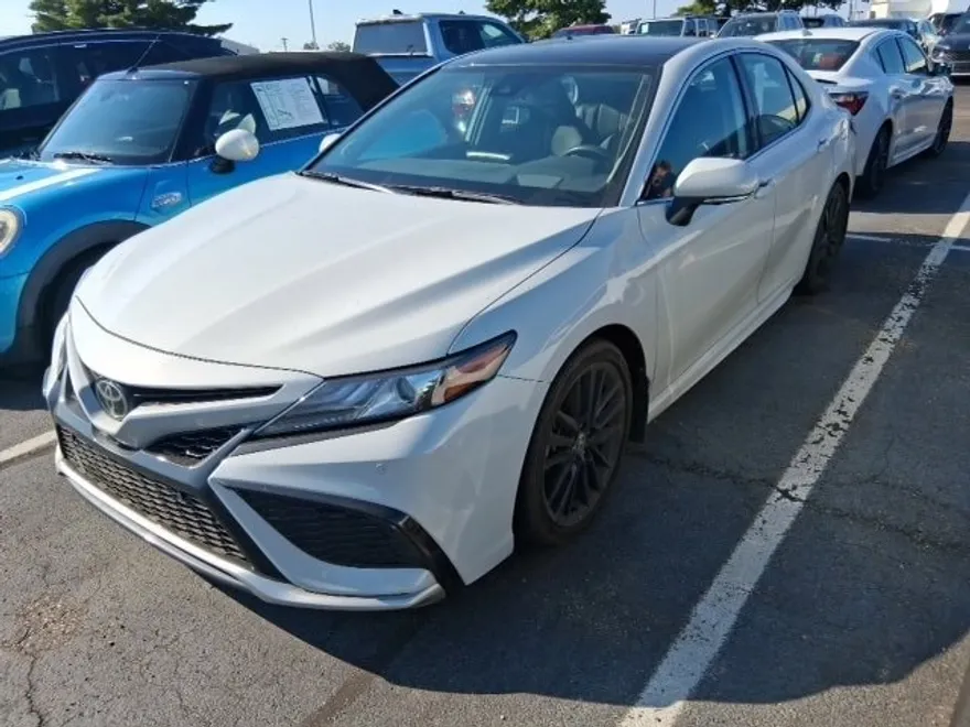 2023 Toyota Camry XSE photo 1