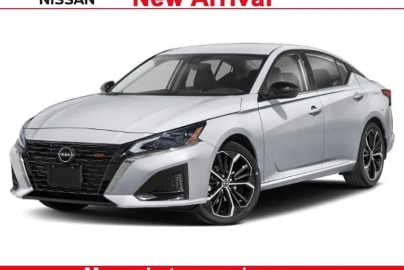 2025 Nissan Altima 2.5 SR photo 1