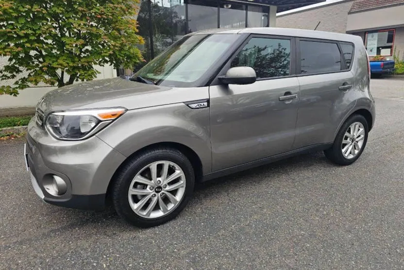 2017 Kia Soul Plus photo 1