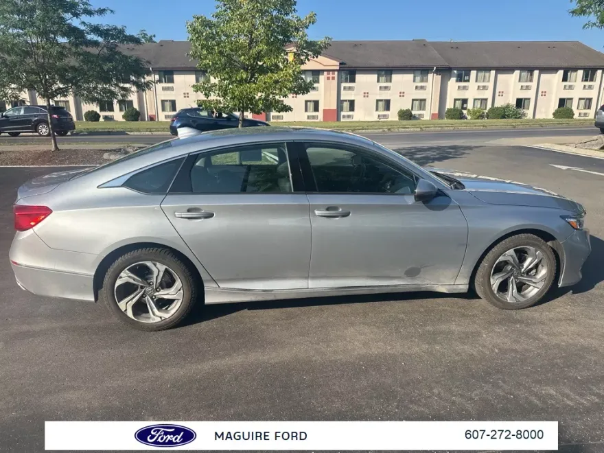 2019 Honda Accord EX-L 2.0T photo 1